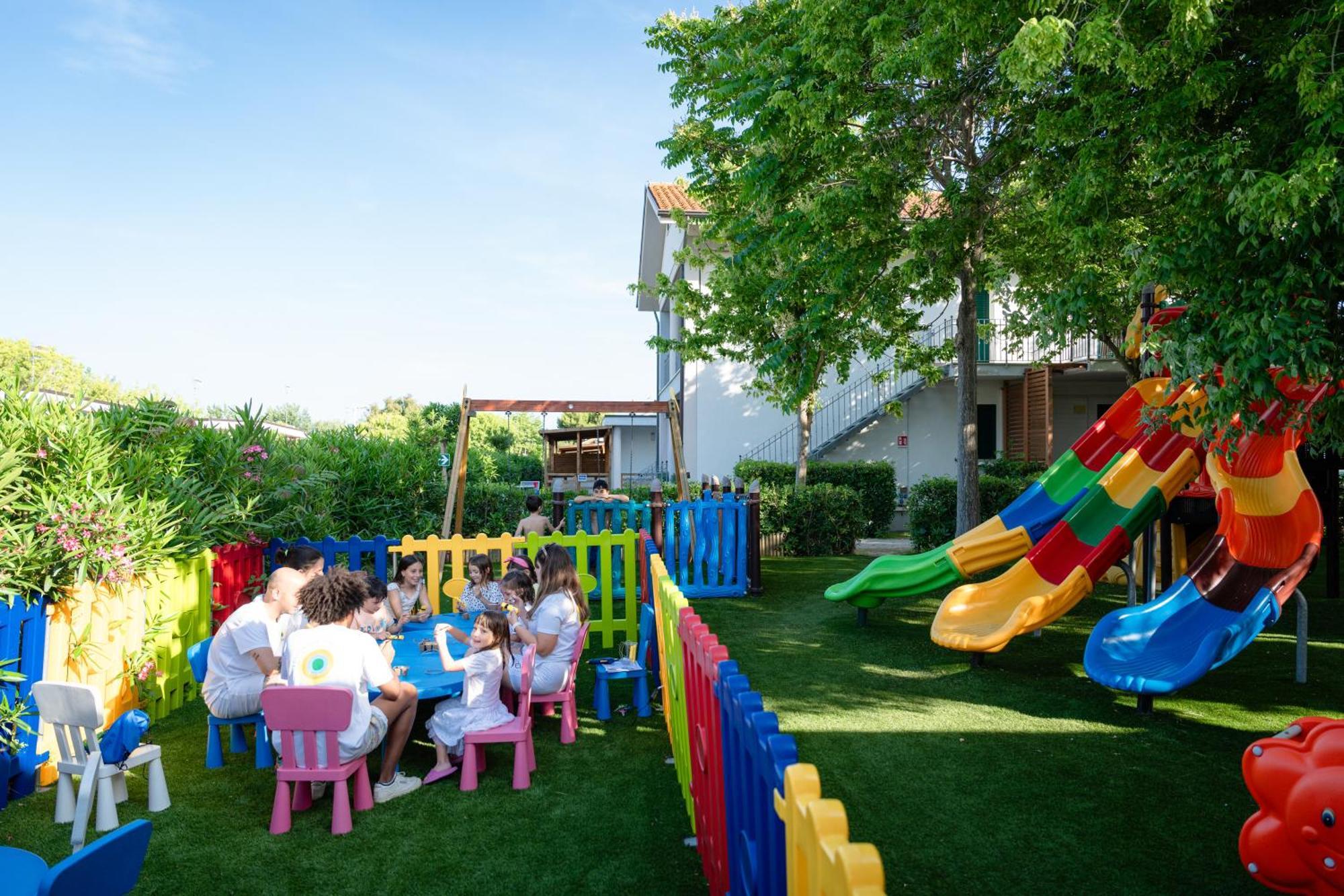 Club Del Sole Stork Family Collection Hotel Giulianova Eksteriør billede